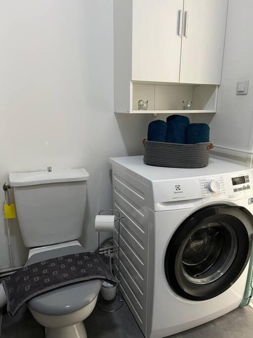 Joli Studio Avec Parking Prive, Bien Situe Moulins  Kültér fotó