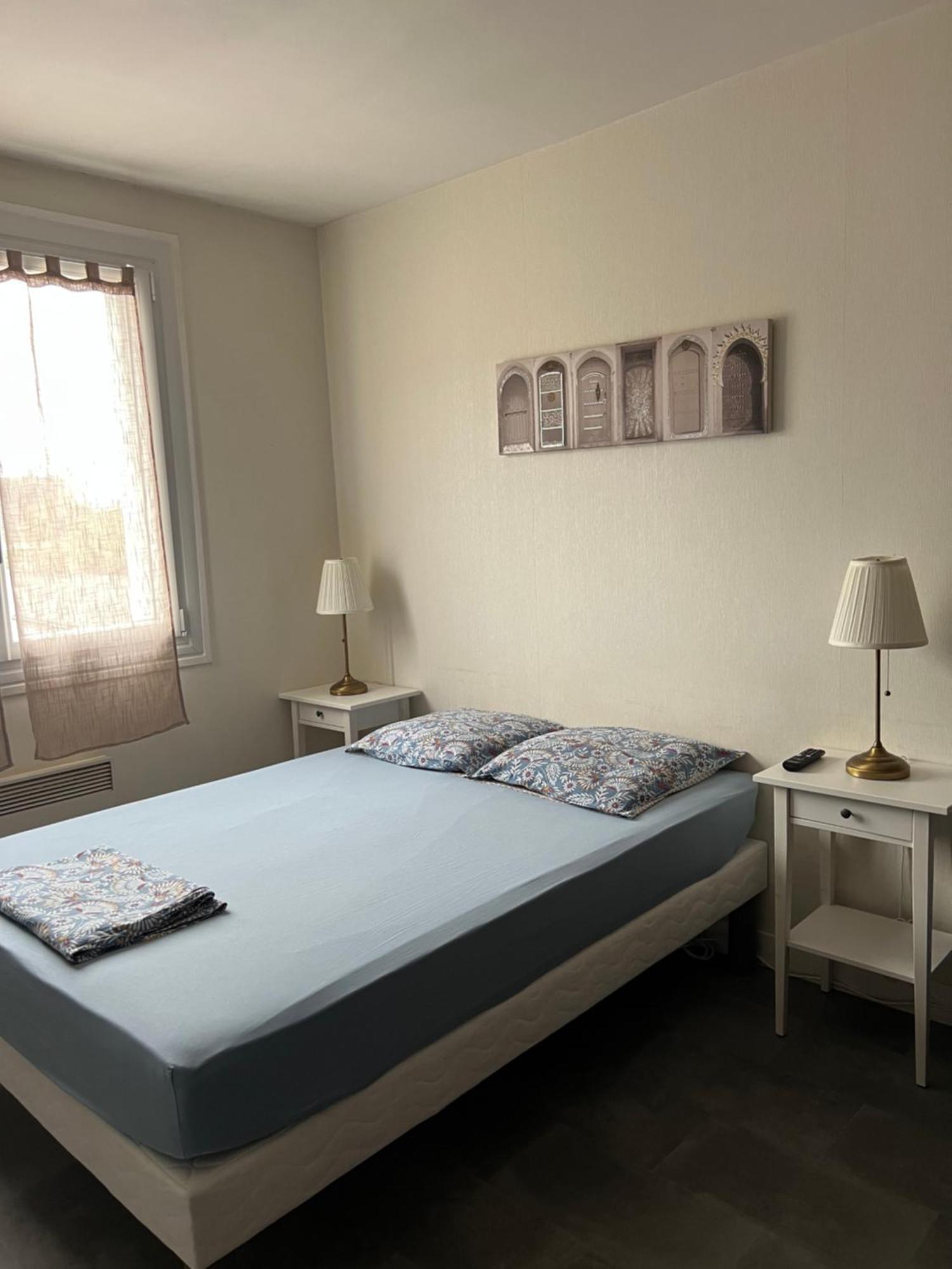 Joli Studio Avec Parking Prive, Bien Situe Moulins  Kültér fotó